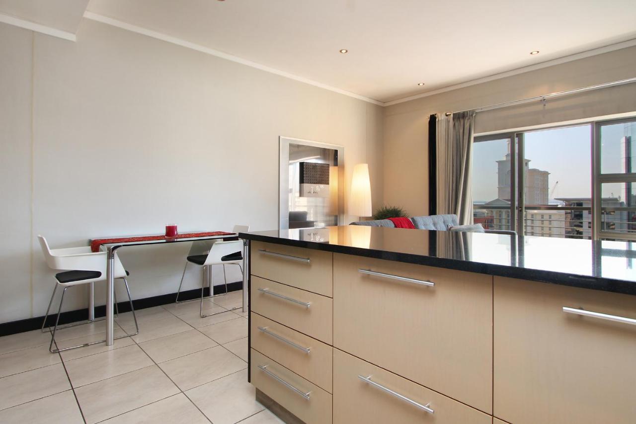 Full Power, Long Stay Rates, Walk To V&A Waterfront, Fibre Wifi, Gym & Pool Κέιπ Τάουν Εξωτερικό φωτογραφία