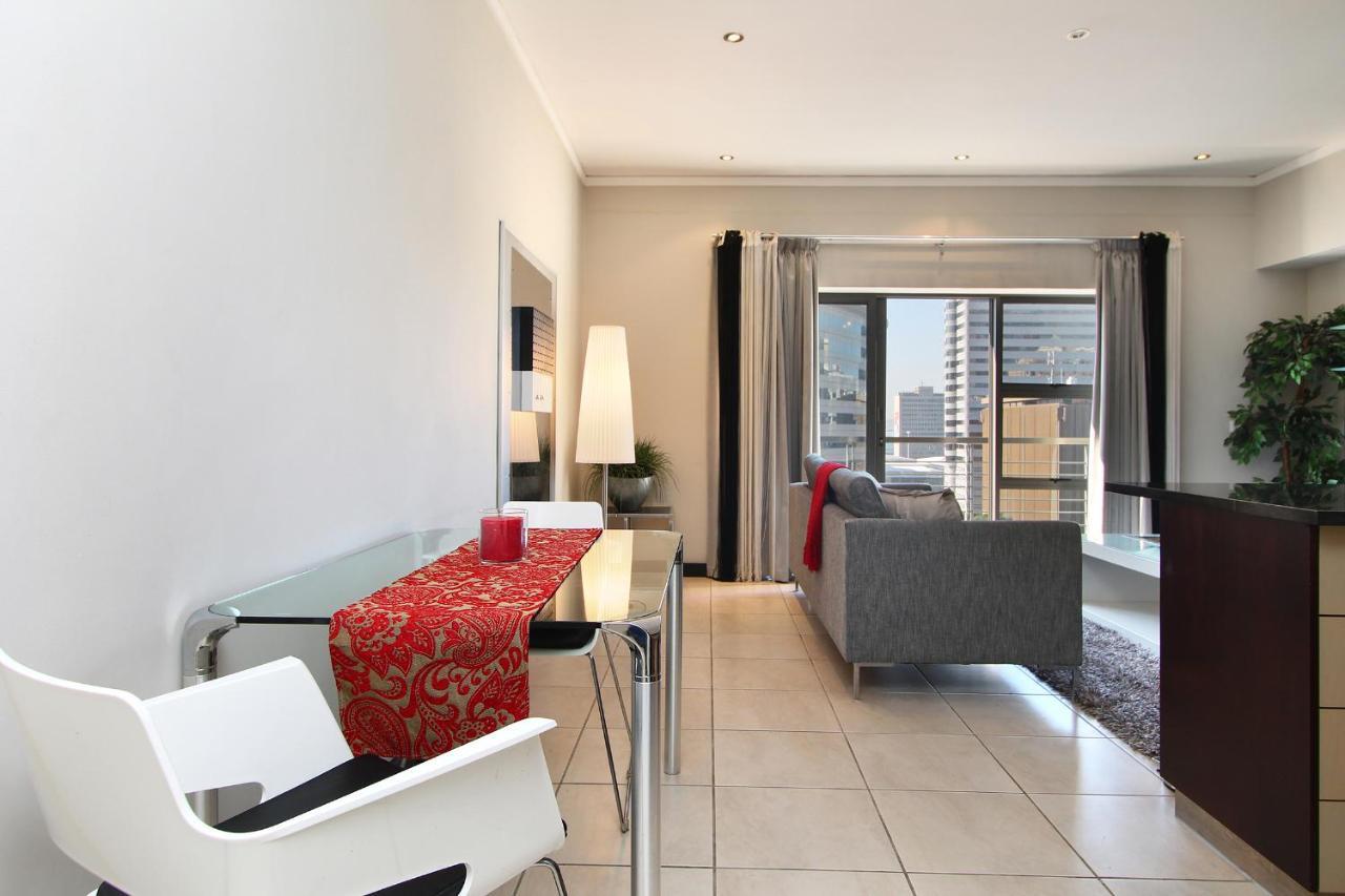 Full Power, Long Stay Rates, Walk To V&A Waterfront, Fibre Wifi, Gym & Pool Κέιπ Τάουν Εξωτερικό φωτογραφία
